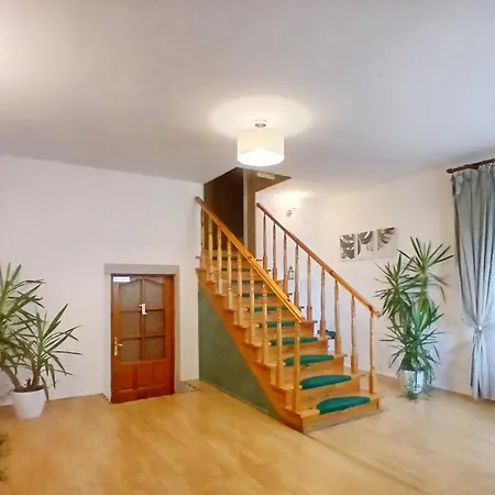 Krk Stop Near Airport Apartman *