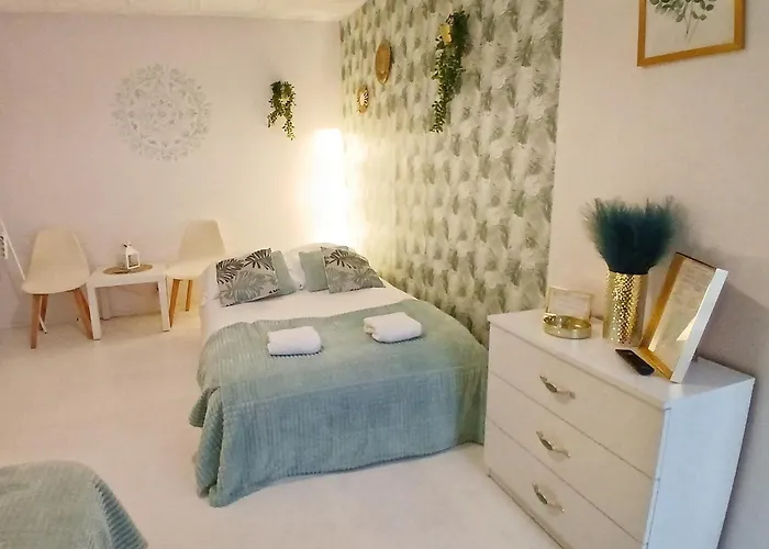 Krk Stop Near Airport * Cholerzyn